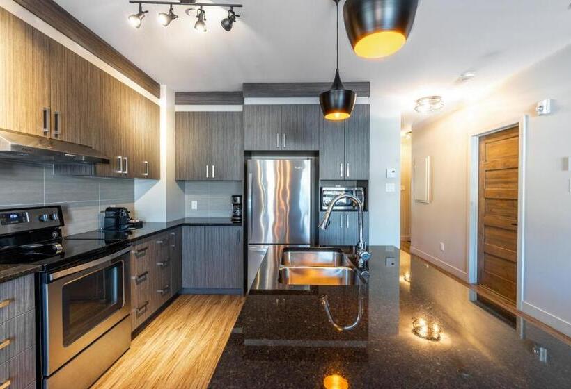 1 Bedroom Apartment Lake View, Le Viking Resort & Marina