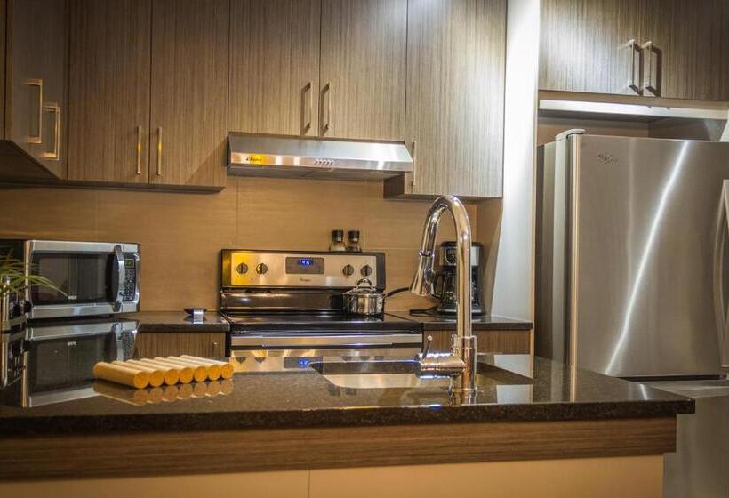 1 Bedroom Apartment Lake View, Le Viking Resort & Marina