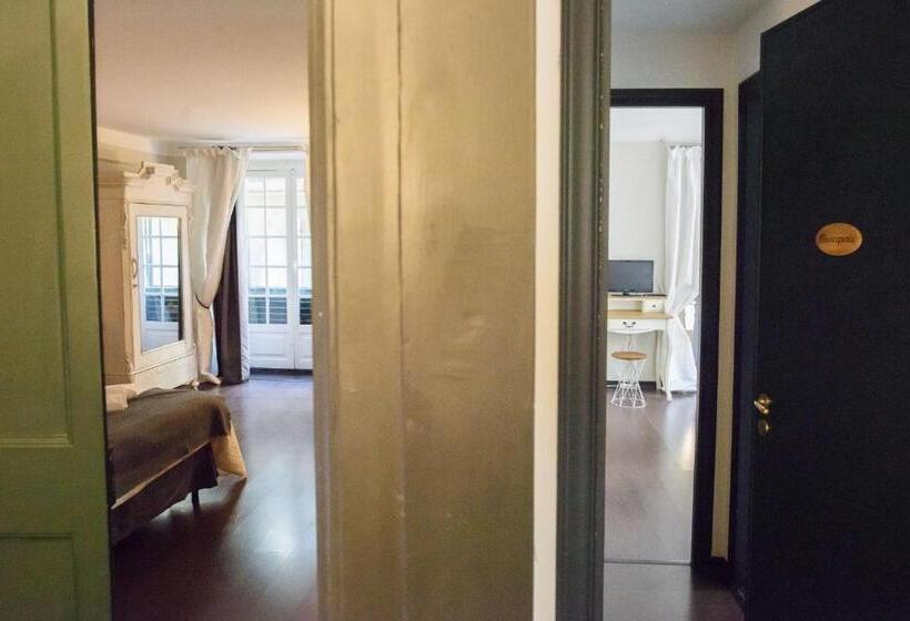 Standart Oda, B&b Piccoli Leoni