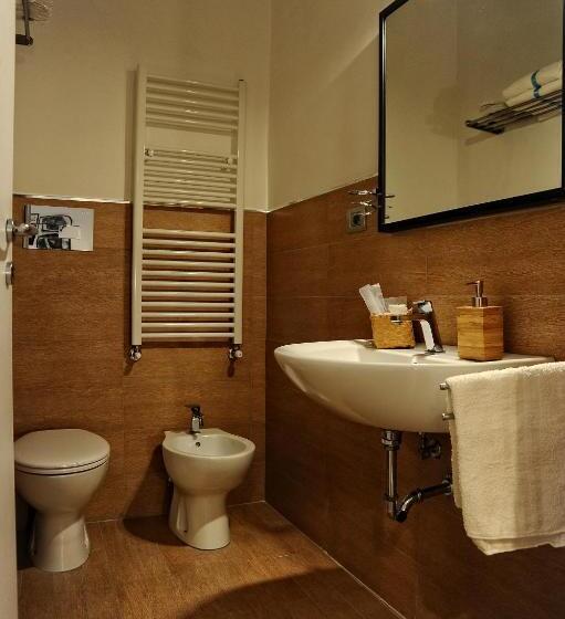 اتاق اکونومی, Casa Castagna