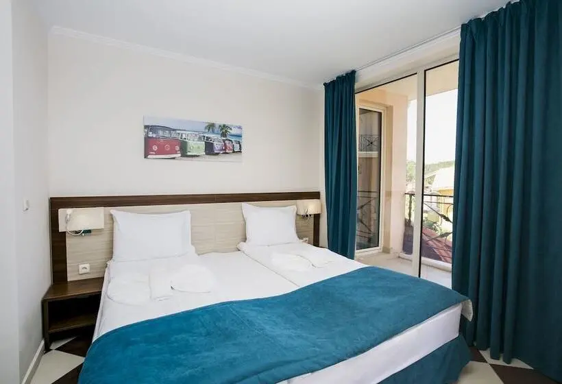 سوئیت 2 خوابه, Hacienda Beach Resort