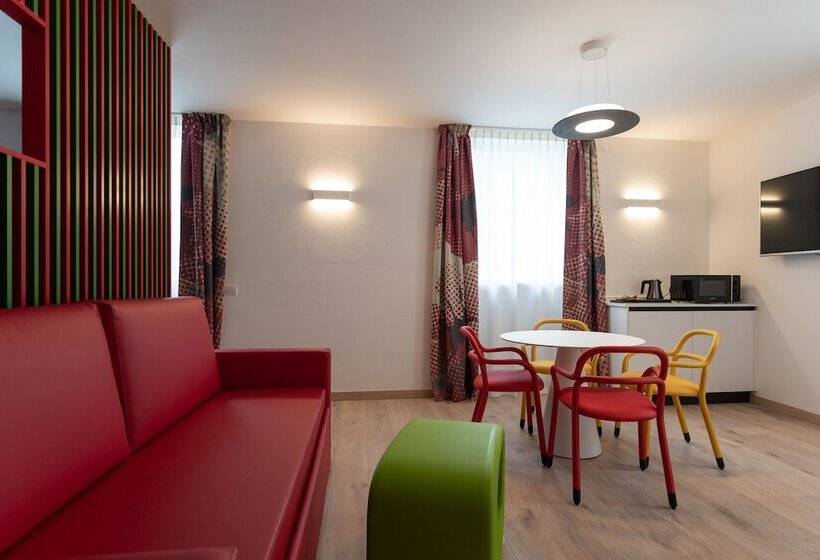 Номер Стандарт, Holiday Iv Gardan