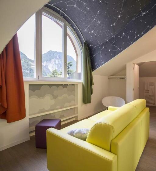 Полулюкс Повышенной Комфортности, Holiday Iv Gardan