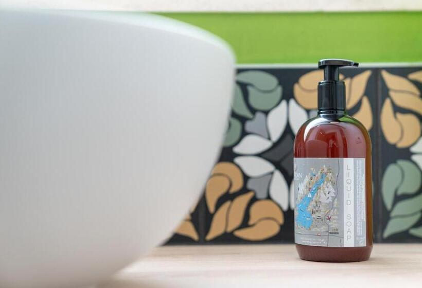 Люкс Кровать Кинг, Holiday Iv Gardan