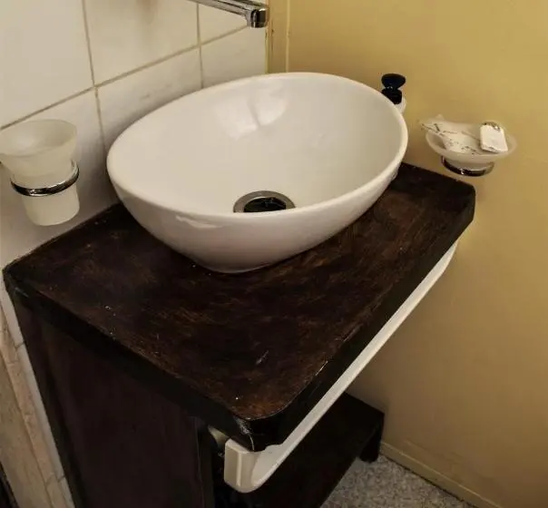 اتاق لوکس, Il Tuo Letto Sullo Stretto