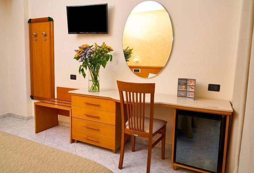 Номер Стандарт Трехместный, Miramare