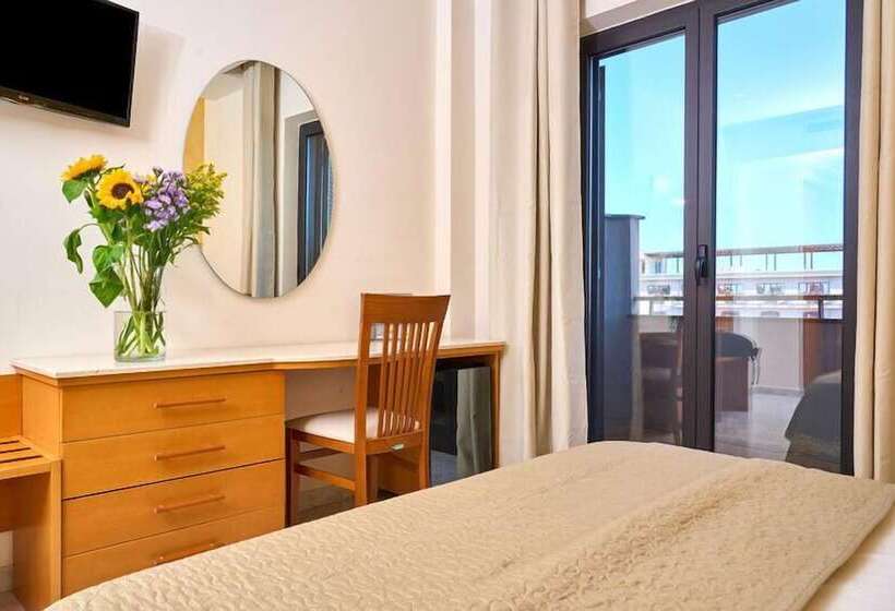 Четырехместный Номер Стандарт, Miramare