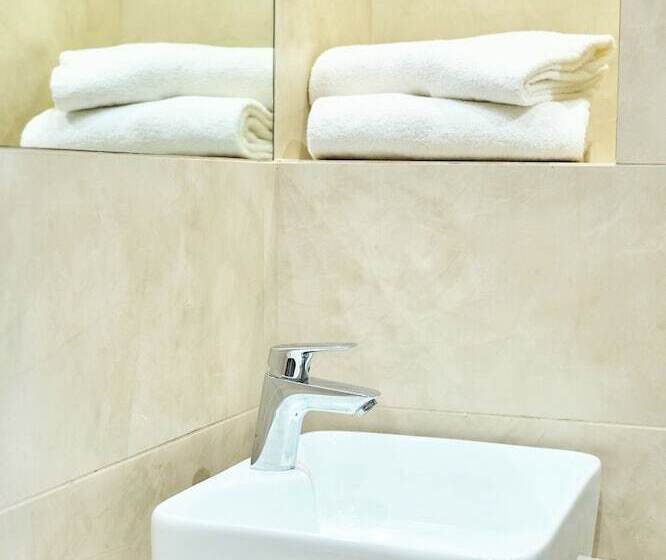 Четырехместный Номер Deluxe, Miramare