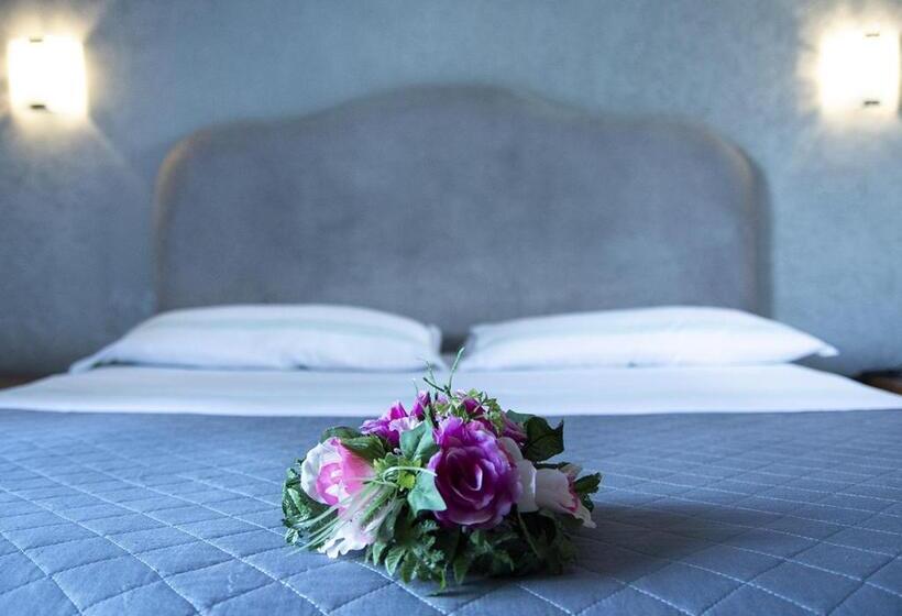 Номер Стандарт с Балконом, Miramare