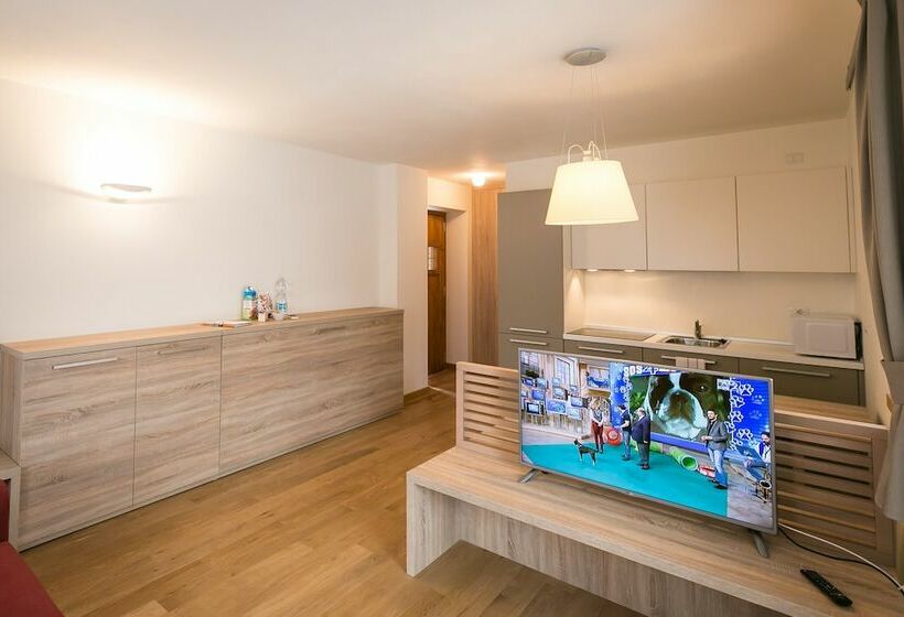 إستوديو قياسى, Mirtillo Blu Family Apartment