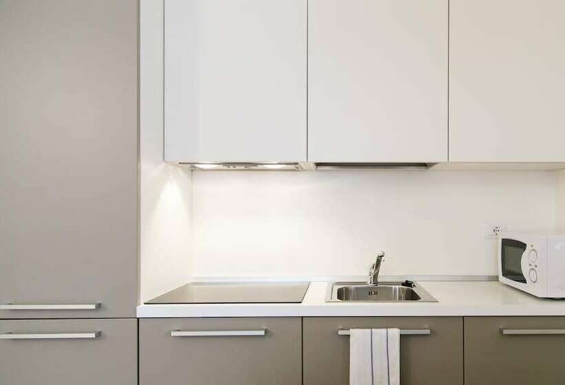 إستوديو قياسى, Mirtillo Blu Family Apartment