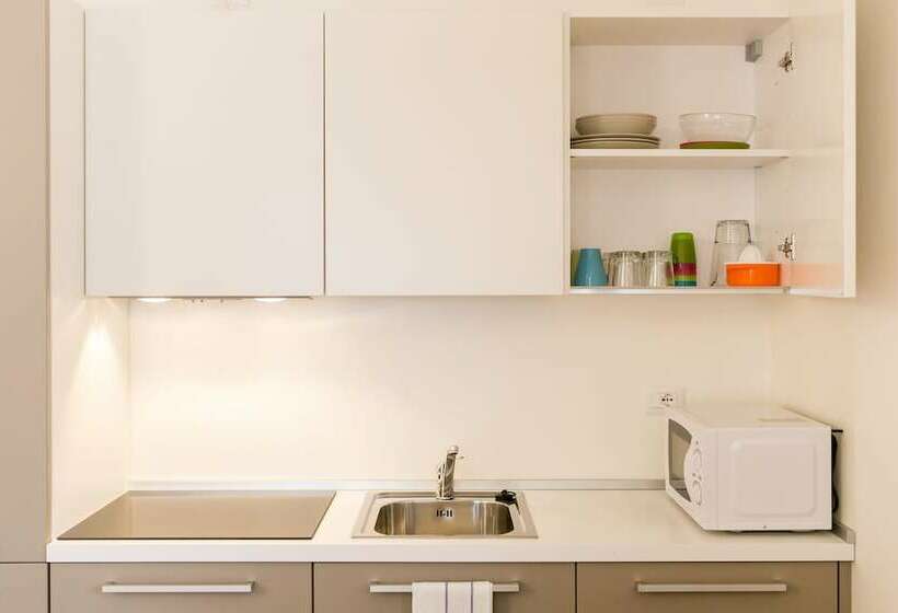 إستوديو قياسى, Mirtillo Blu Family Apartment