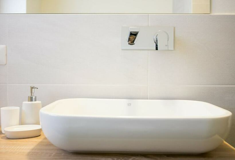 إستوديو قياسى, Mirtillo Blu Family Apartment