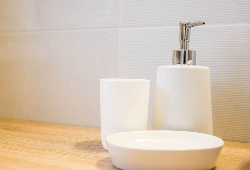 إستوديو قياسى, Mirtillo Blu Family Apartment