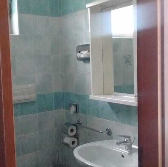 标准间带湖景, Silvana Garnì