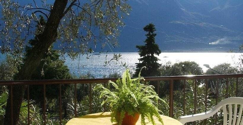 四人标准间, Silvana Garnì