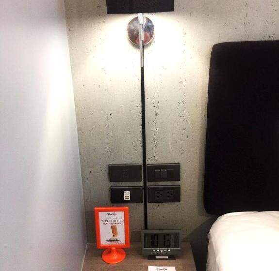 اتاق لوکس, Studio Ekamai