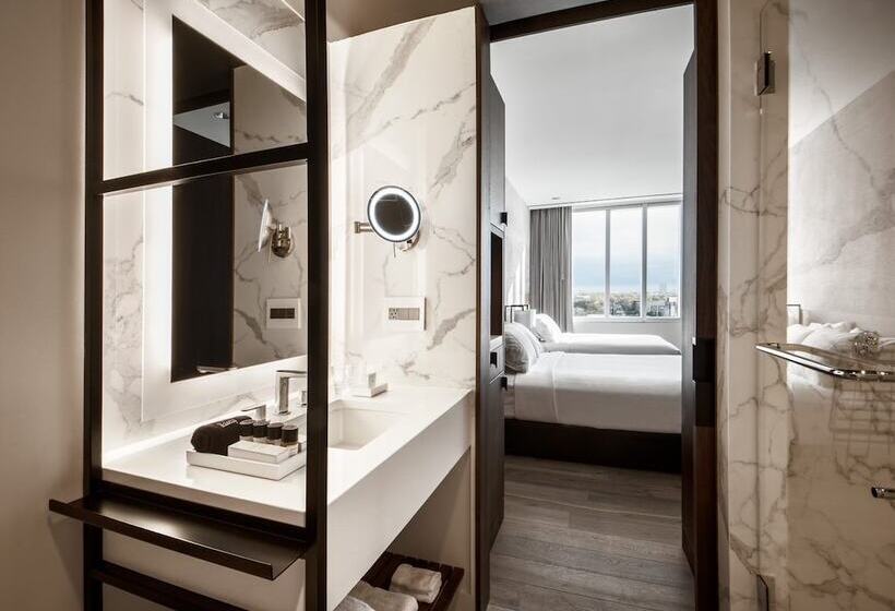 اتاق لوکس, The Hotel & Athletic Club At Midtown