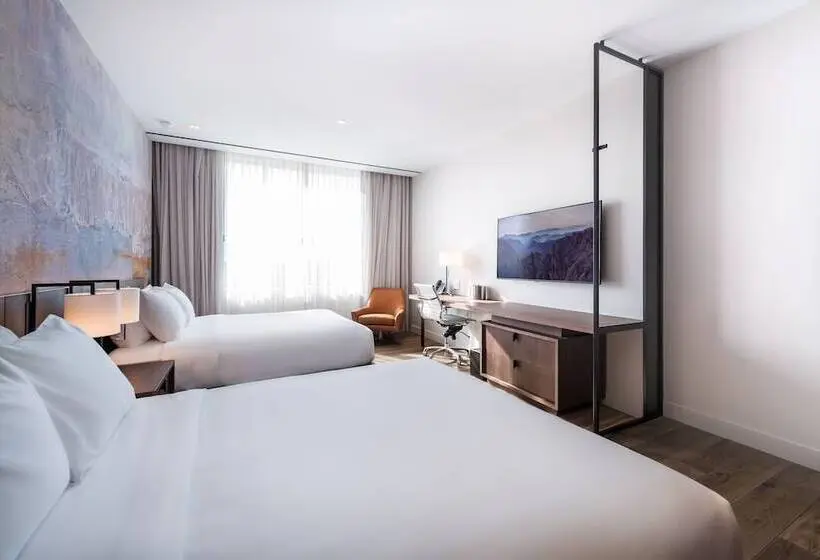 اتاق لوکس, The Hotel & Athletic Club At Midtown