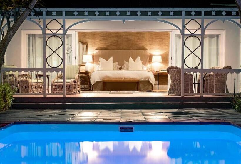 سوییت لوکس, The Milner By The Oyster Collection