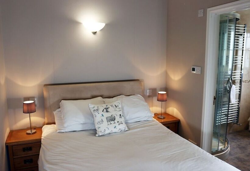 豪华房间, The Tollemache Arms