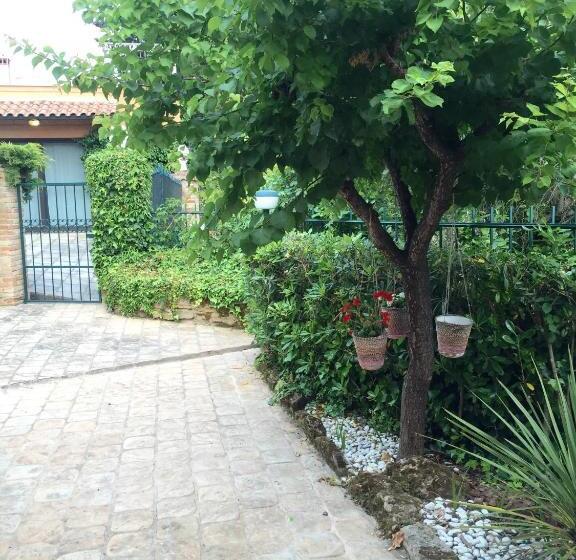 سوییت با چشم‌انداز دریا, Villa Silvio