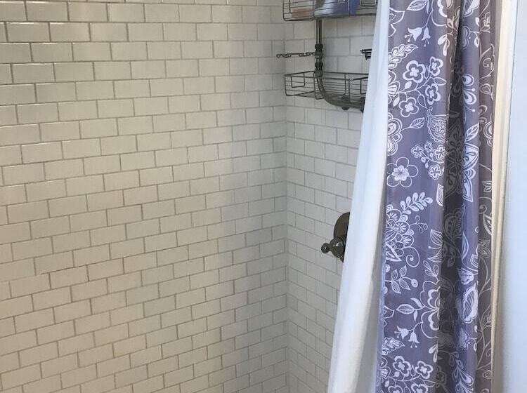 منزل غرفة نوم واحدة, Vineyard Mansion B&b