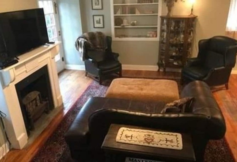 منزل غرفة نوم واحدة, Vineyard Mansion B&b