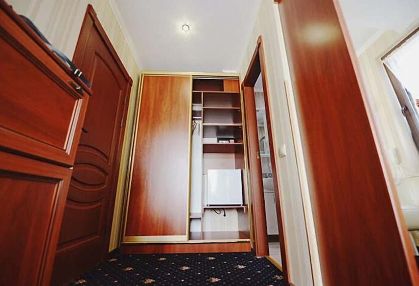 اتاق سوپریور, Afrodita