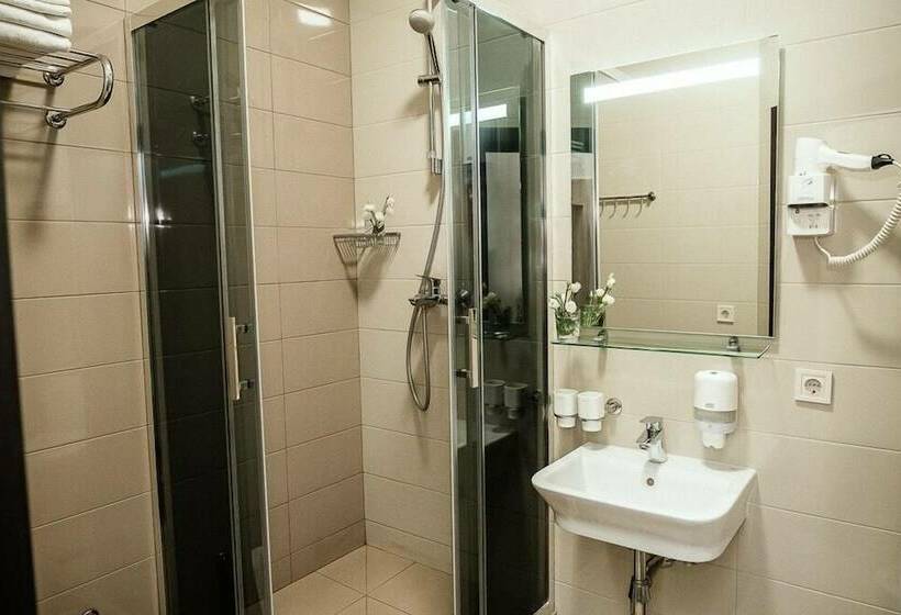 Studio Standard, Apart Hotel Genua