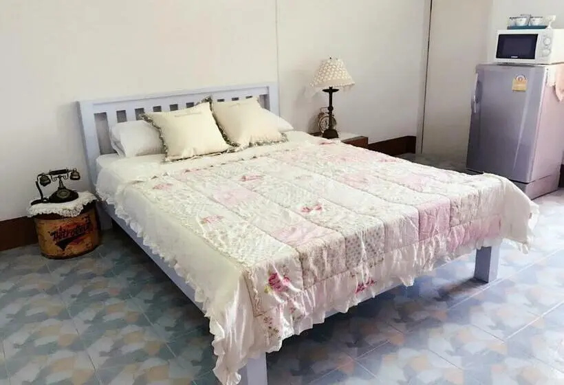 اتاق استاندارد با بالکن, Chanathinat Place