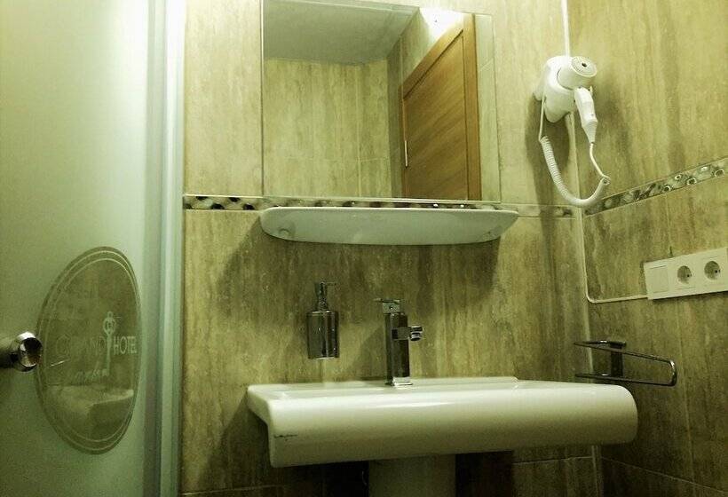 اتاق سوپریور سه تخته, Grand Park Hotel Corlu