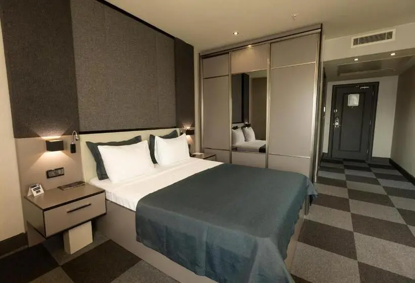キングサイズベッドのスタンダードルーム, Tryp By Wyndham Istanbul Sancaktepe