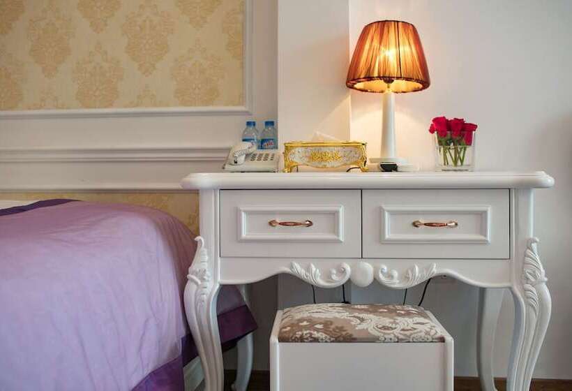 اتاق لوکس با چشم‌انداز شهر, Viola Royal  & Spa