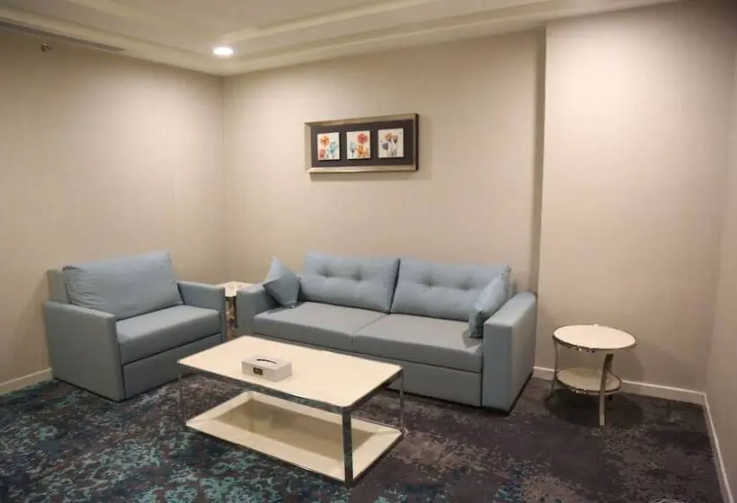 آپارتمان سلطنتی 2 خوابه, Bram Suites