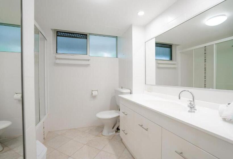 شقة غرفة واحدة, Cashelmara Beachfront Apartments