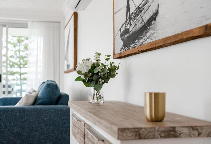 Апартаменты 2 Спальни, Cashelmara Beachfront Apartments