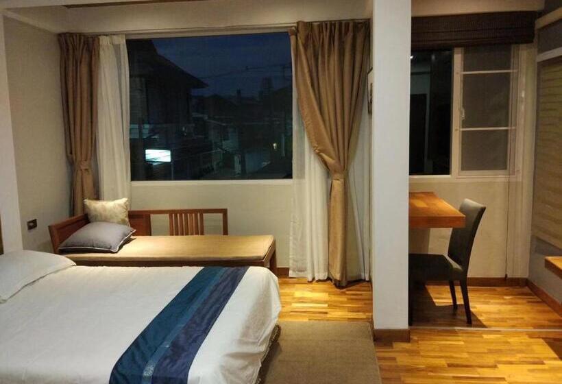 Номер Deluxe, Celosia Chiang Mai