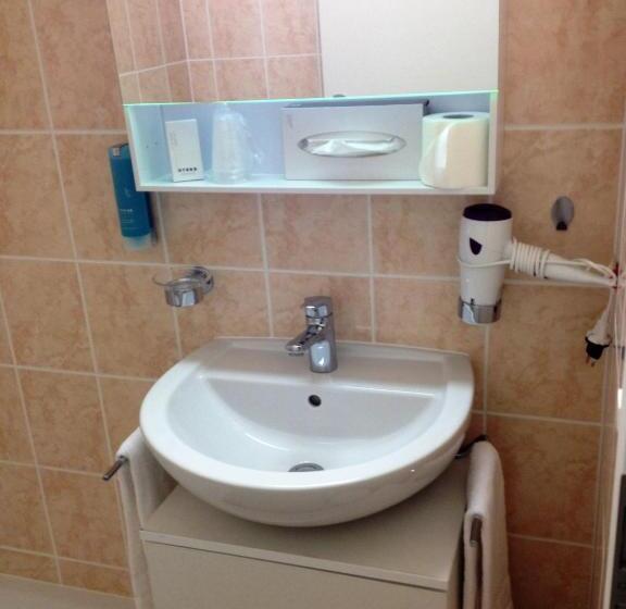 إستوديو قياسى, Hostellerie De L Hôtel De Ville