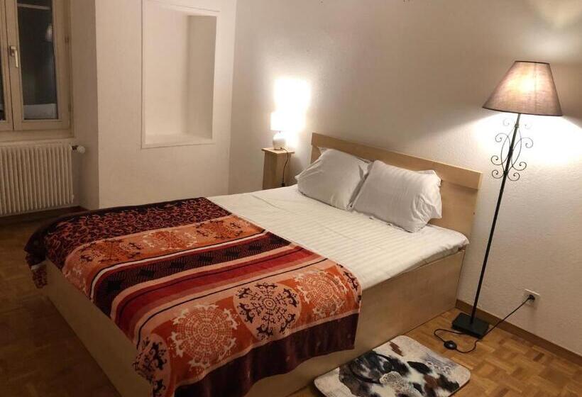 شقة غرفتين, Hostellerie De L Hôtel De Ville