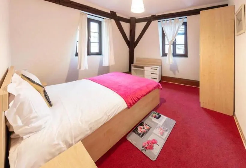 １ベッドルームのデラックスアパートメント, Hostellerie De L Hôtel De Ville