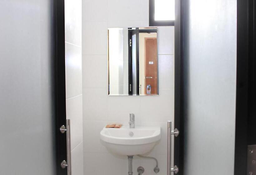 اتاق استاندارد با بالکن, Krabi P.n. Boutique House