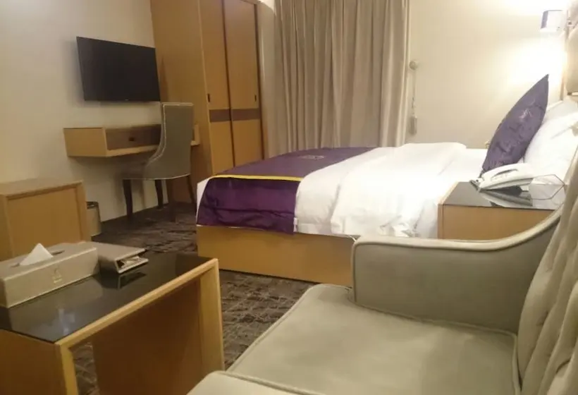 デラックスルーム, Lavona Inn