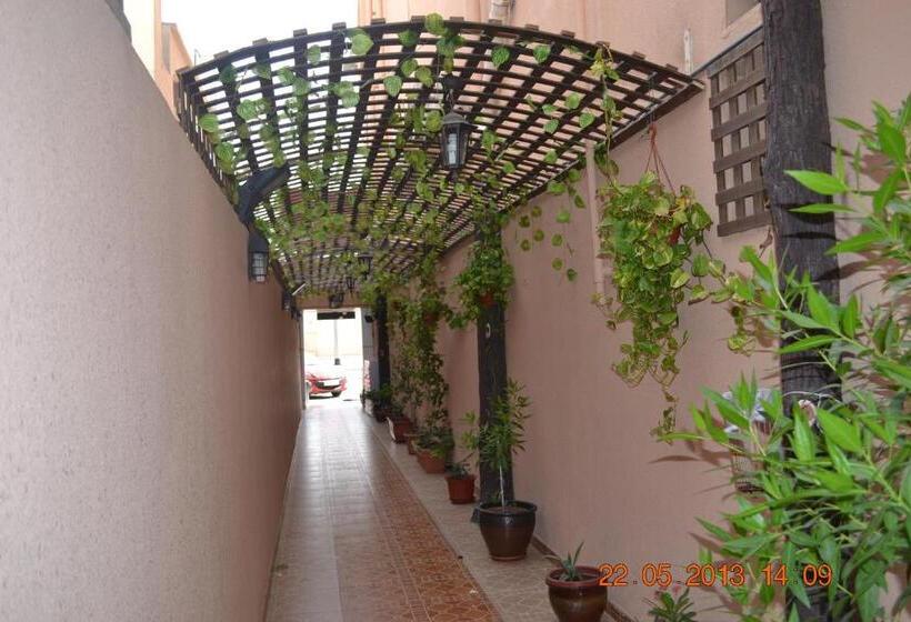 דירת שני חדרים, Nojoom Yanbu