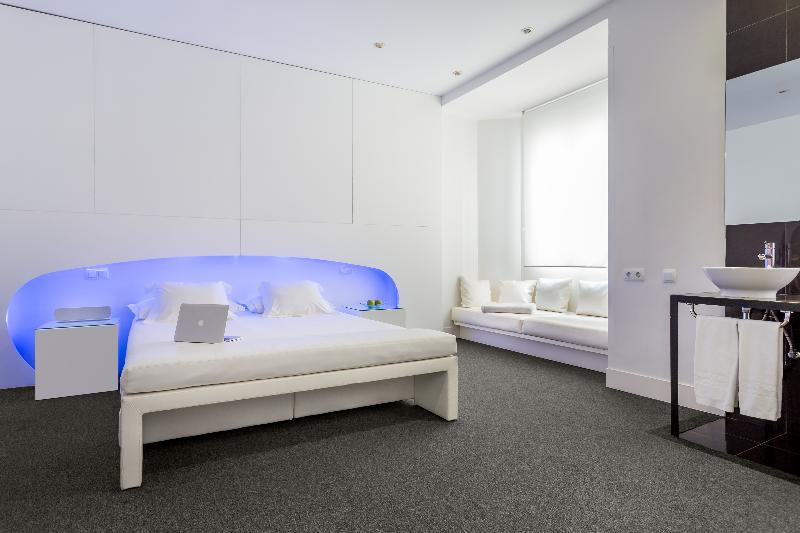 חדר סטנדרט לשלושה, Northlands House