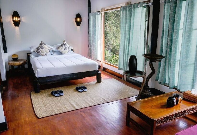 ダブルベッドスタンダードルーム, Phutarntree