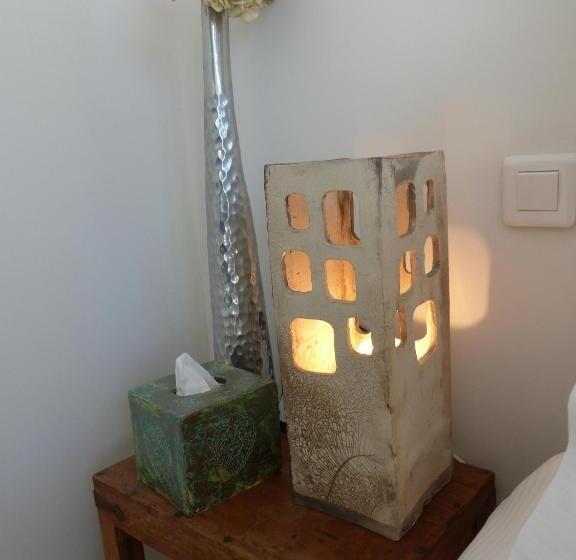 חדר סטנדרט נוף לבריכה, Blue Dream Cannes Guest House