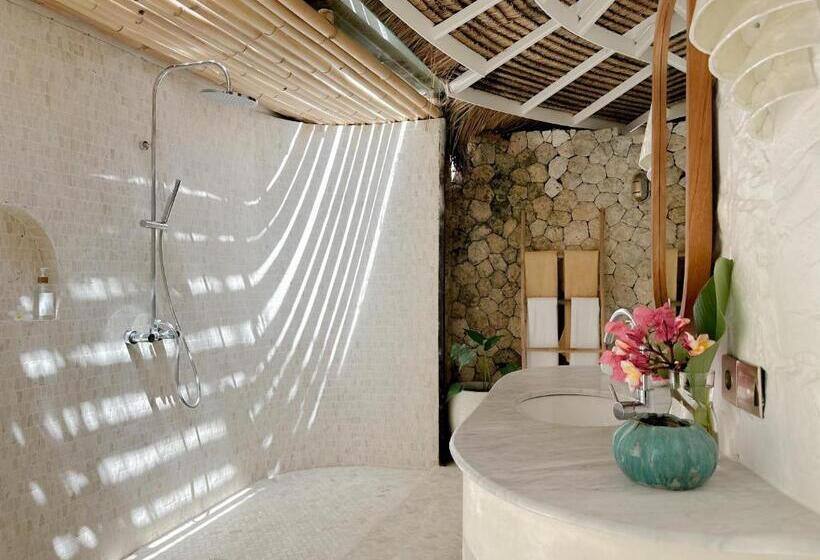 スイート, Bodhi Bingin