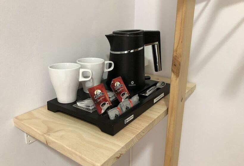 اتاق استاندارد سه نفره, Casual Serantes