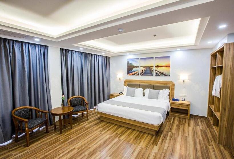 سوییت, Costa Palawan Resort